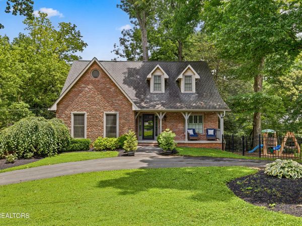 458 Oakhurst Drive, Knoxville, TN 37919