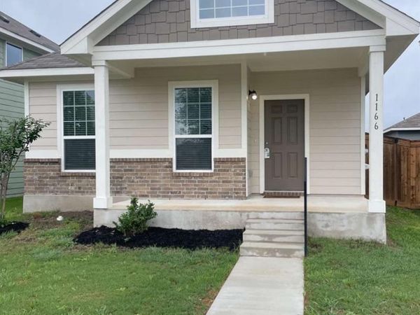 1166 Esplanade PKWY, San Marcos, TX 78666