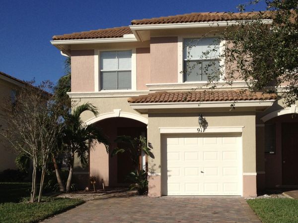 911 Seminole Palms Drive, Greenacres, FL 33463
