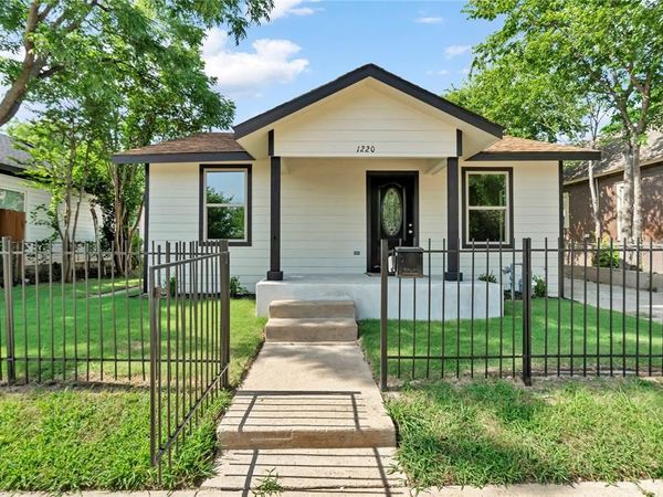 1220 Bessie Street, Fort Worth, TX 76104