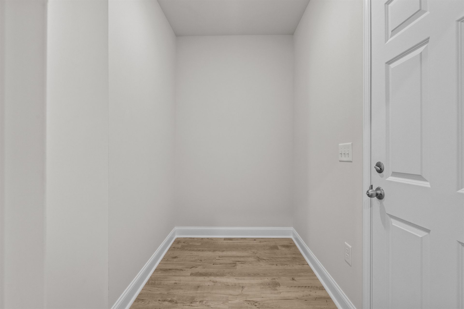 153 Furnies Place  Photo 12