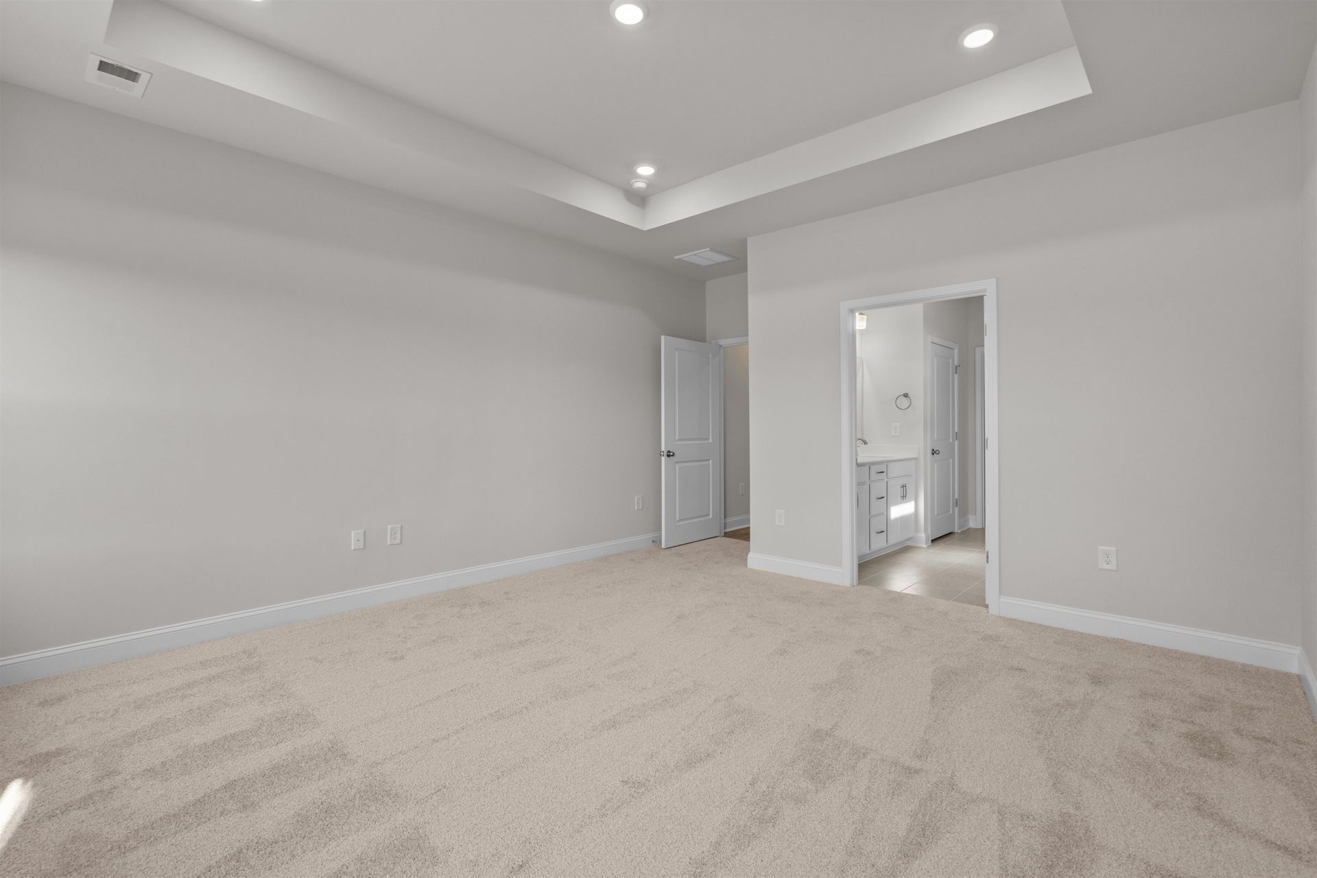 153 Furnies Place  Photo 19