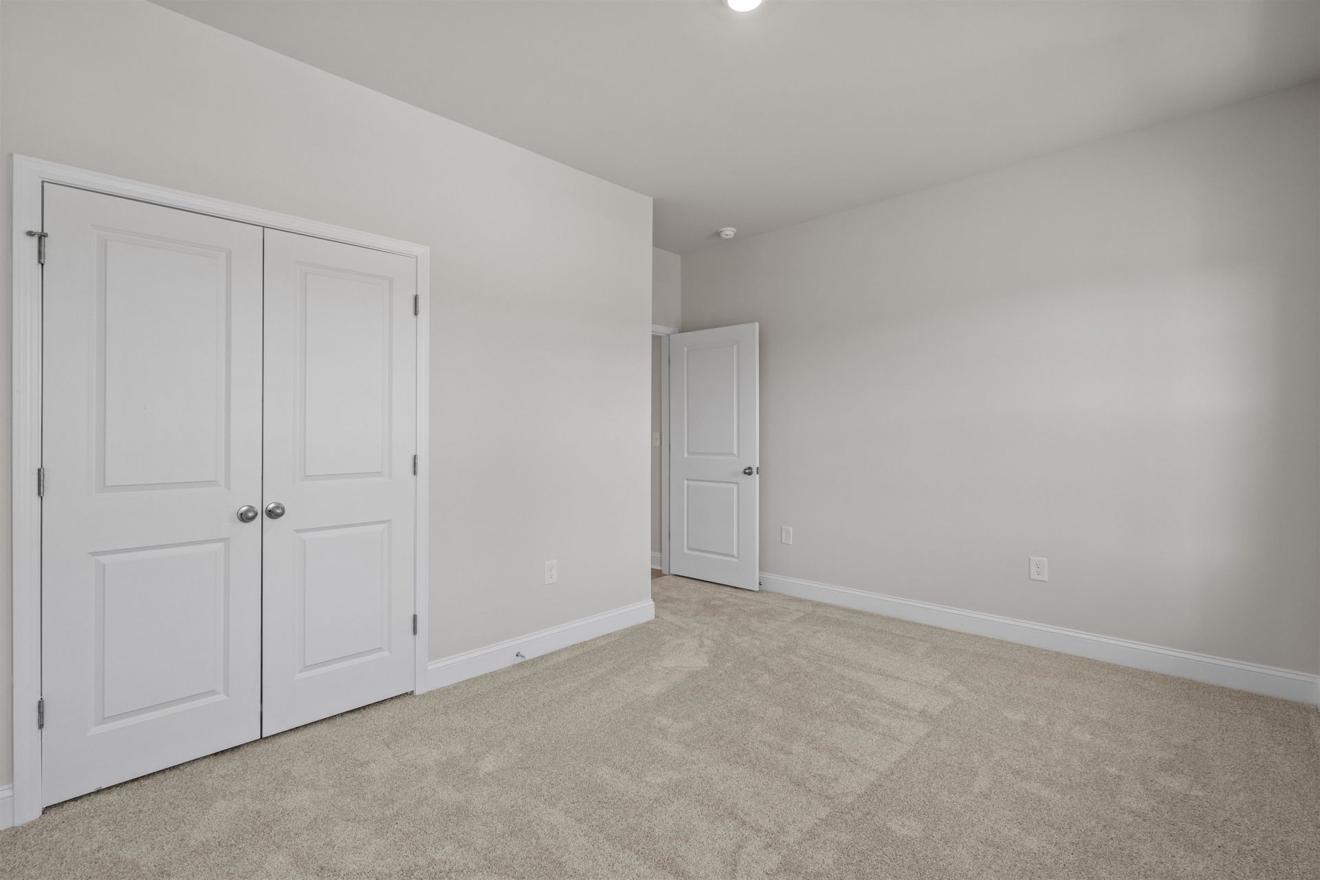 153 Furnies Place  Photo 24
