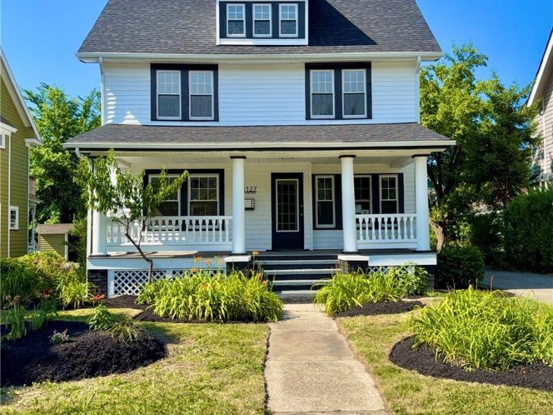 13127 Cedar Road, Cleveland Heights, OH 44118 Photo 3