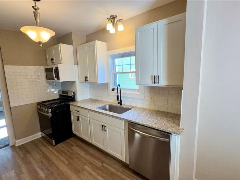 13127 Cedar Road, Cleveland Heights, OH 44118 Photo 7