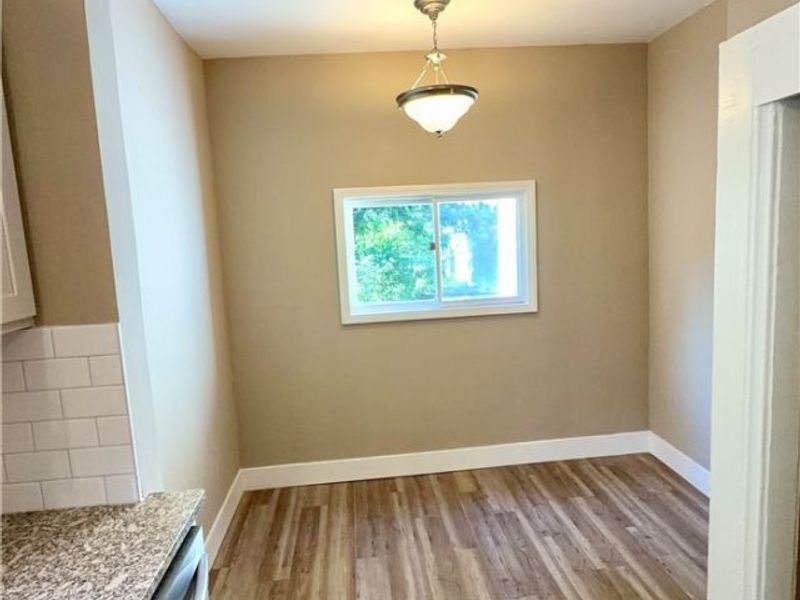 13127 Cedar Road, Cleveland Heights, OH 44118 Photo 9