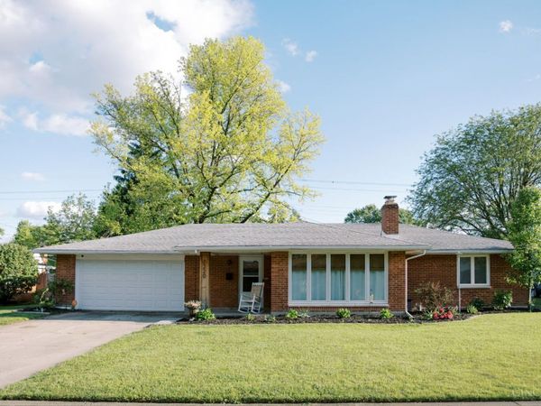 1220 Rose Bower, Kettering, OH 45429