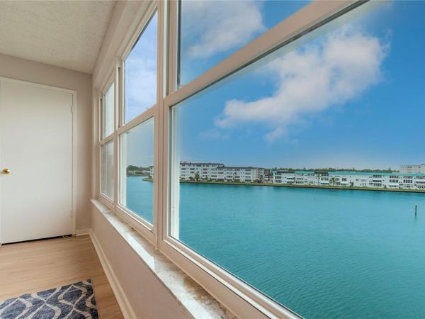 5925 SHORE BOULEVARD S, Unit 405, GULFPORT, FL 33707