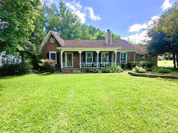 607 Cumberland Dr, Columbia, TN 38401