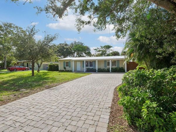 1455 15TH Avenue, Vero Beach, FL 32960