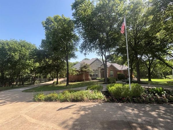 2643 Creekwood Drive , Cedar Hill, TX 75104