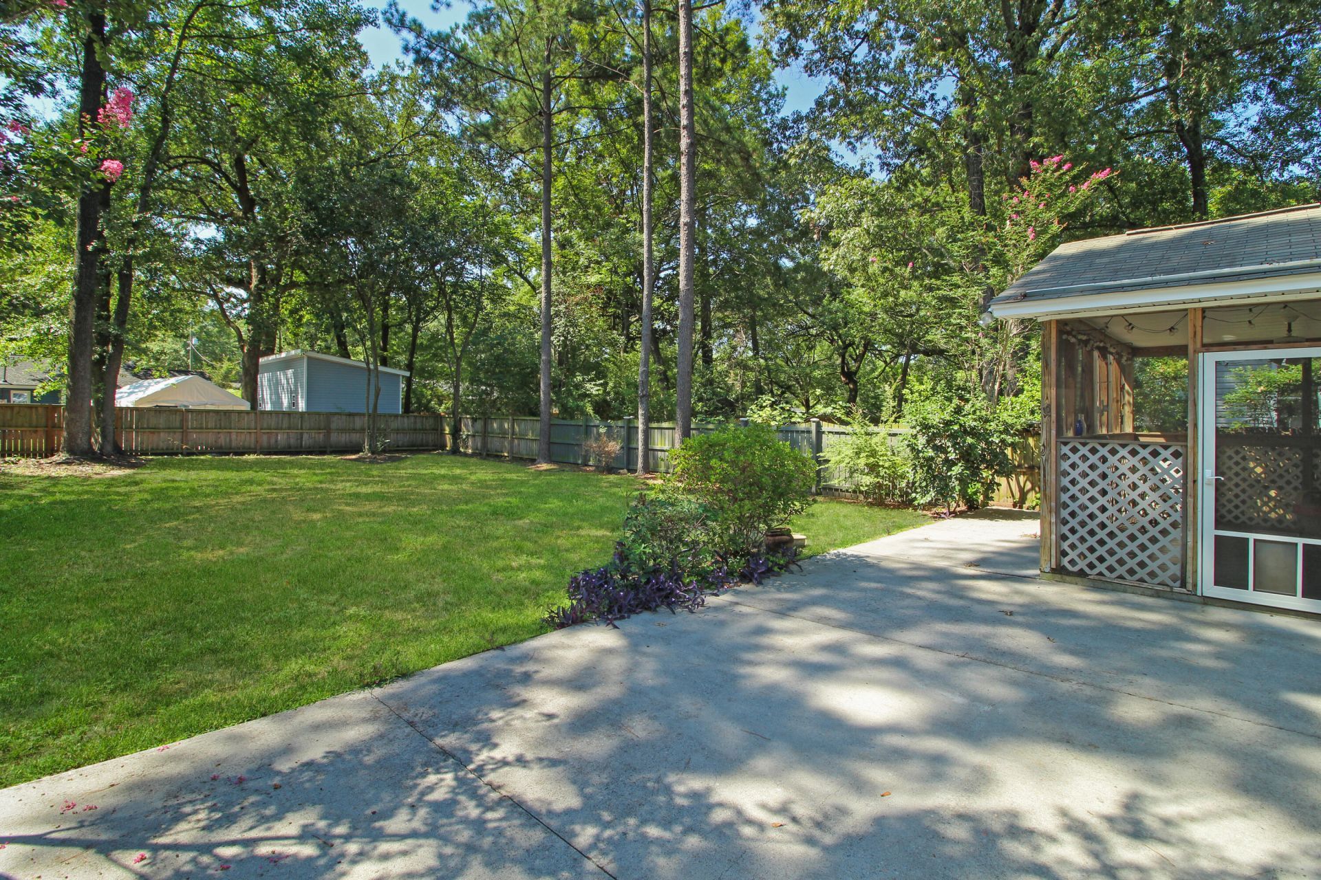 1411 River Front Drive Photo 30