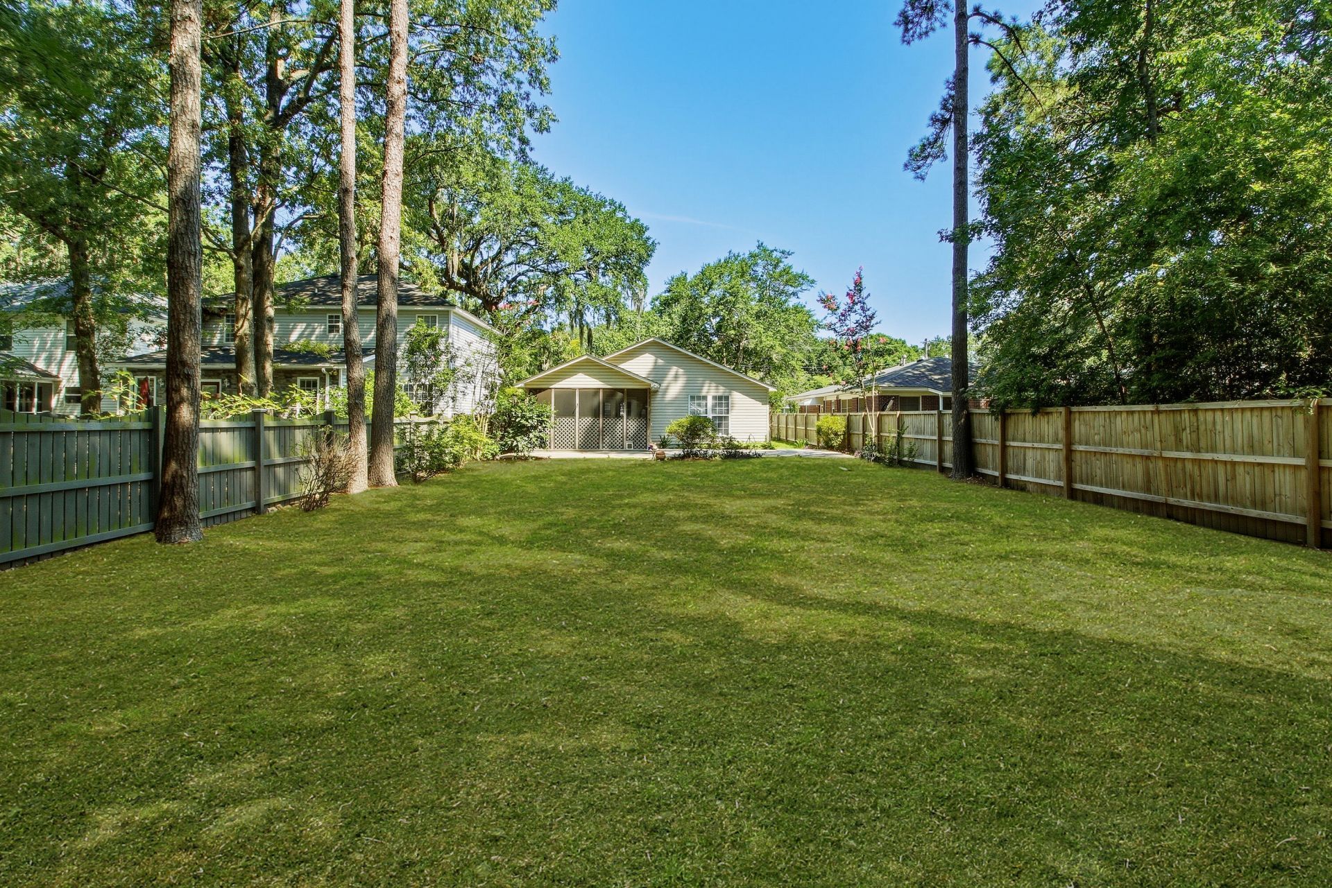 1411 River Front Drive Photo 34