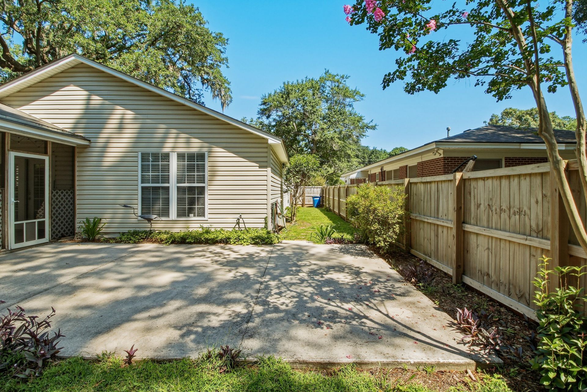 1411 River Front Drive Photo 35