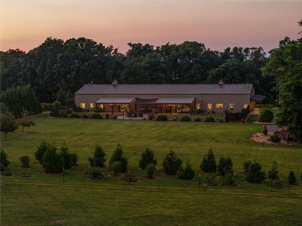 13817 N Mount Olive Road, Gravette, AR 72736