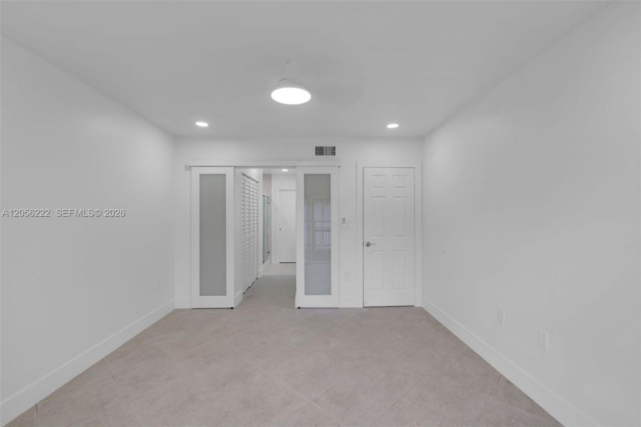 6433 Windmill Gate Rd , Unit 6433, Miami Lakes, FL 33014 Photo