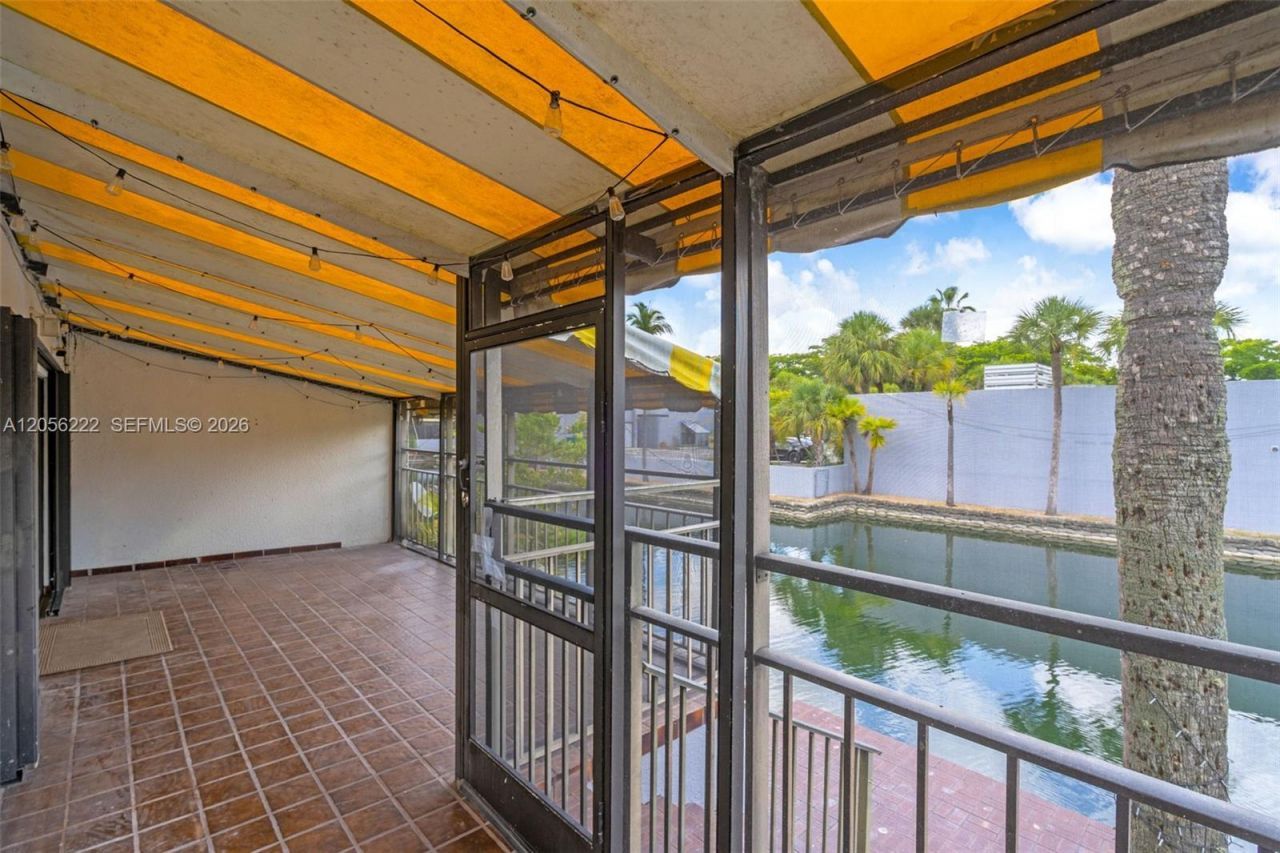 6433 Windmill Gate Rd , Unit 6433, Miami Lakes, FL 33014 Photo
