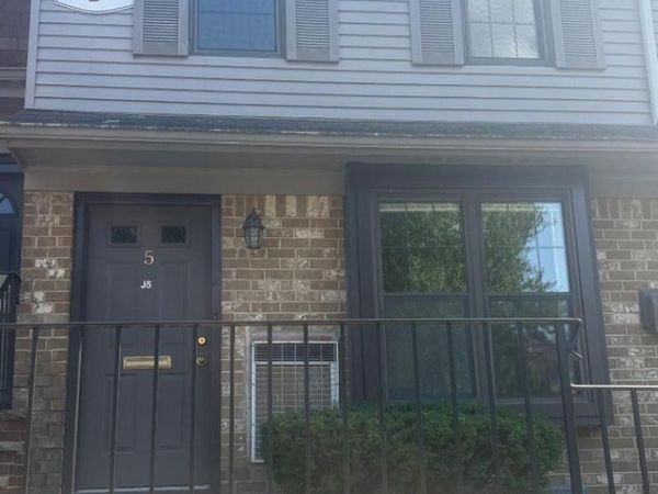 181 Long Hill Rd, Unit J-5, Little Falls, NJ 07424