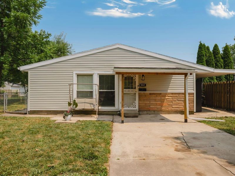 880 Mark Place , Columbus, OH 43204 Photo 2