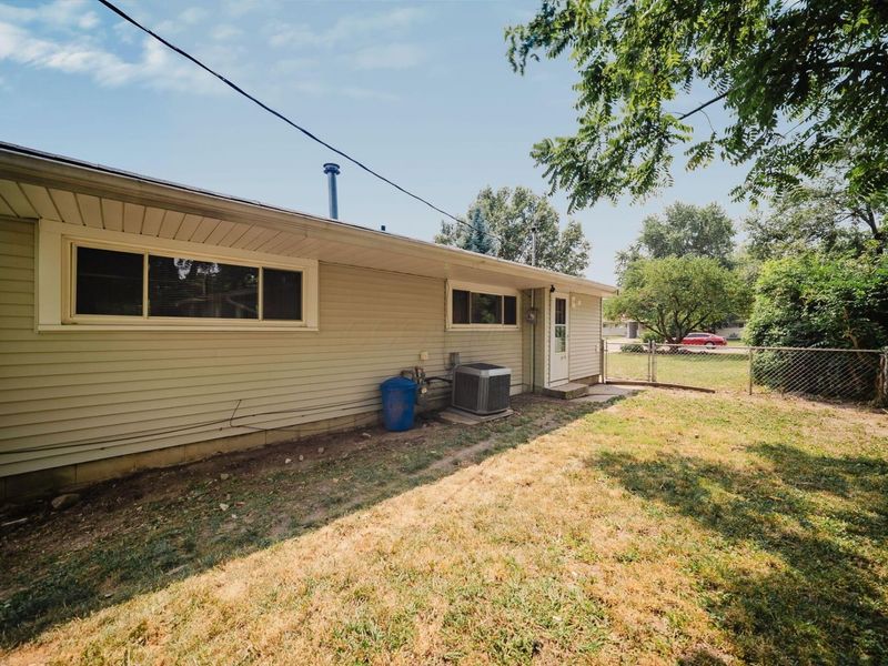 880 Mark Place , Columbus, OH 43204 Photo 24