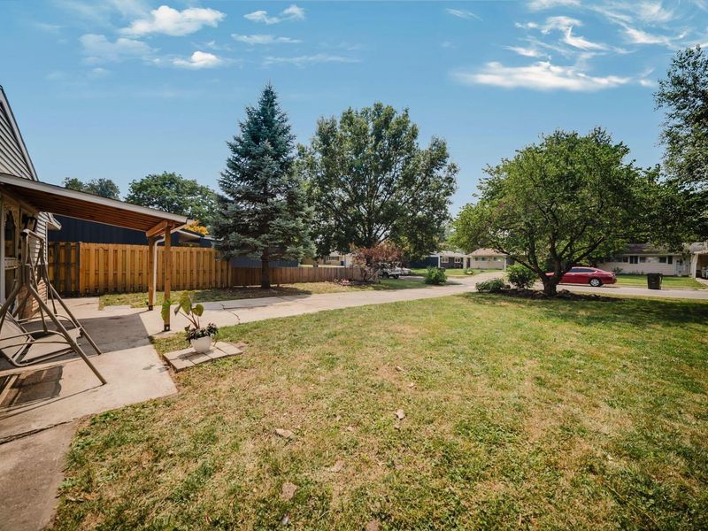 880 Mark Place , Columbus, OH 43204 Photo 25