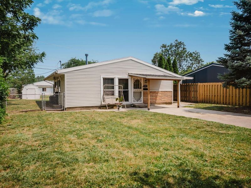 880 Mark Place , Columbus, OH 43204 Photo 3