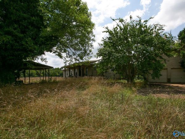 1 Yancy Lamb Drive, New Market, AL 35761