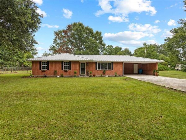 8 Hilda Ln., Carriere, MS 39426