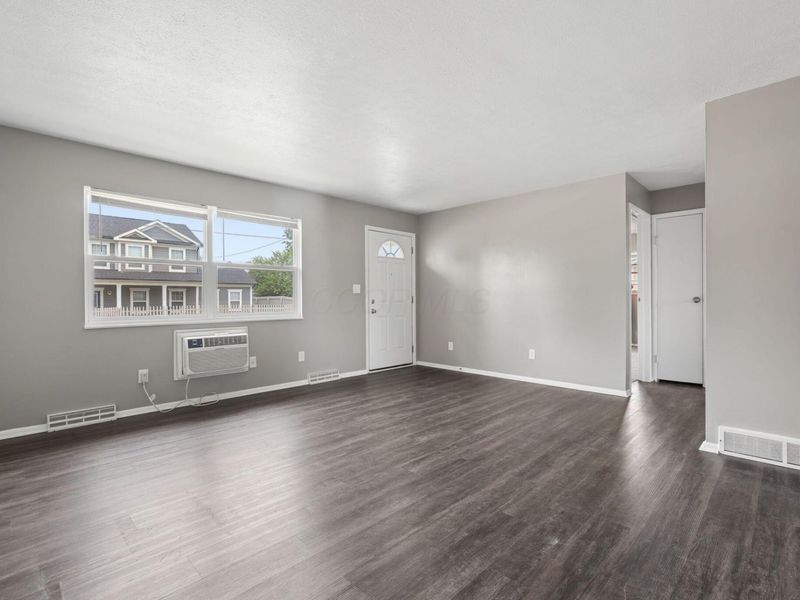 4277 Wright Avenue, Columbus, OH 43213 Photo 8