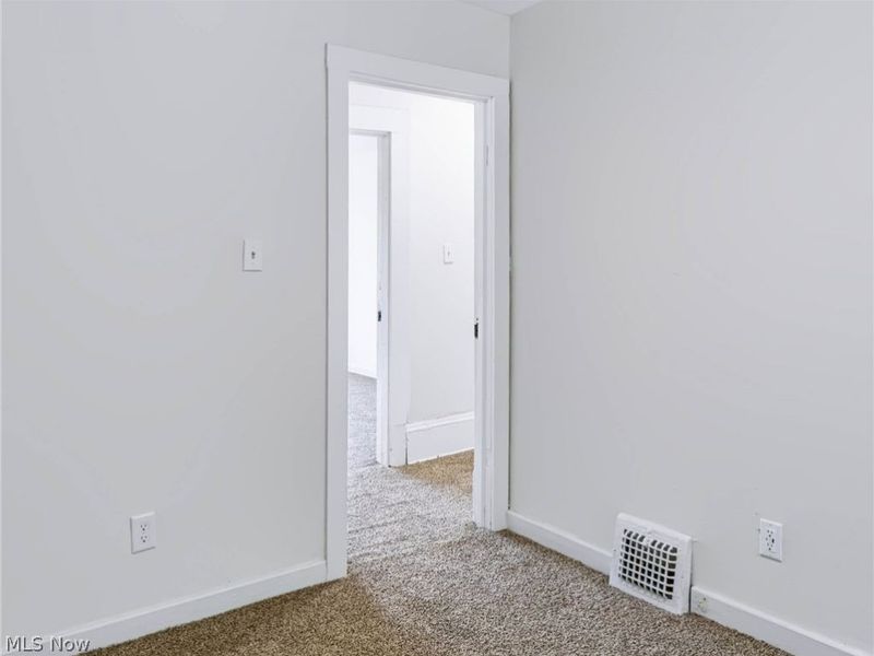 1502 E 172nd Street, Cleveland, OH 44110 Photo 27