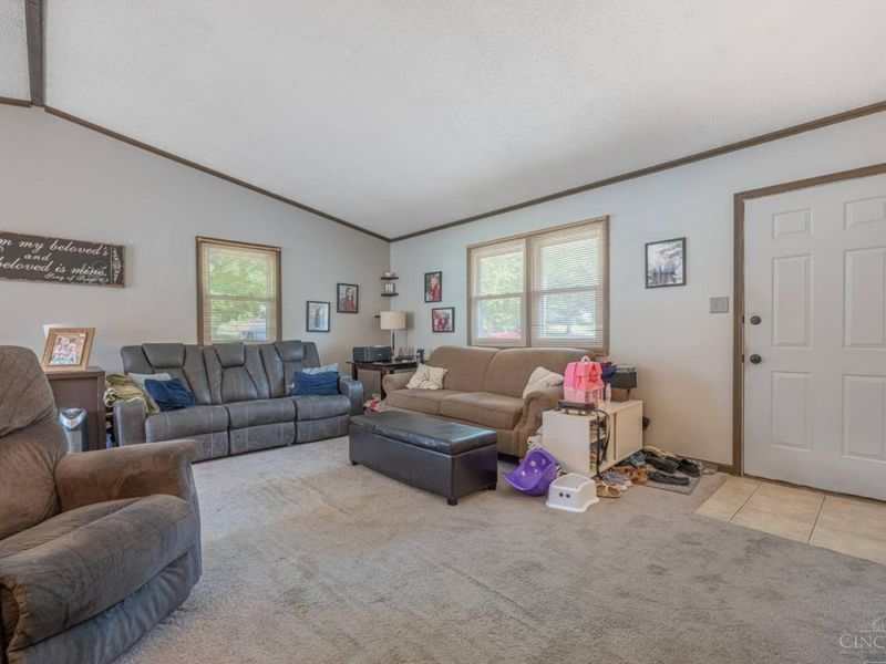 231 Heather Way, Middletown, OH 45042 Photo 4