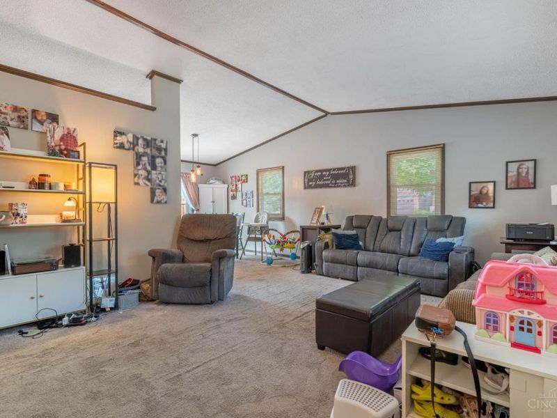 231 Heather Way, Middletown, OH 45042 Photo 5