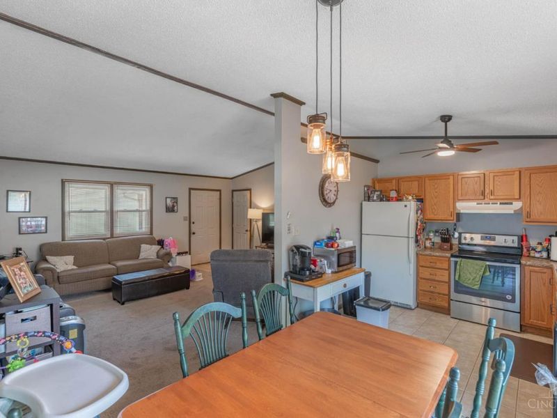 231 Heather Way, Middletown, OH 45042 Photo 6