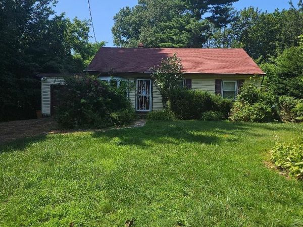 1 Winnetou Road , White Plains, NY 10603