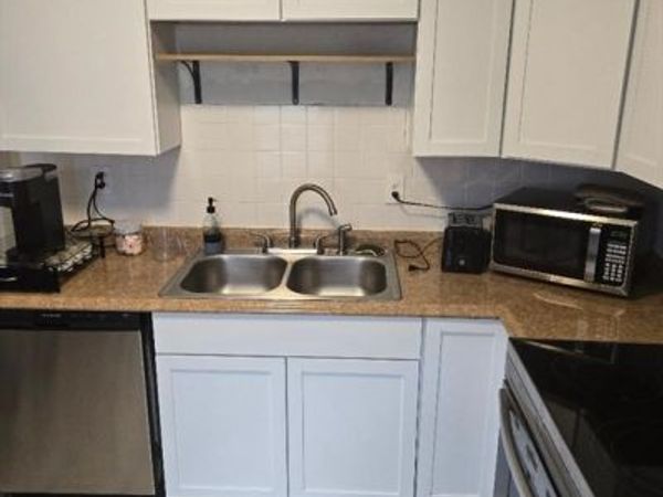 55 Rocklan Av, Unit 4, Malden, MA 02148