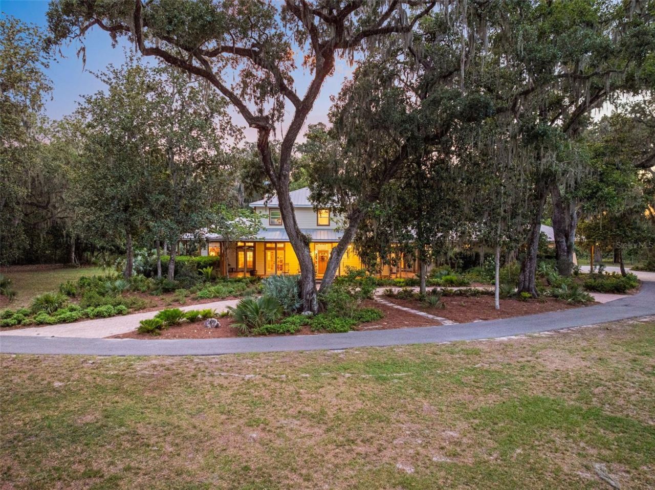 33415 Kiefer Road , Wesley Chapel, FL 33545 Photo
