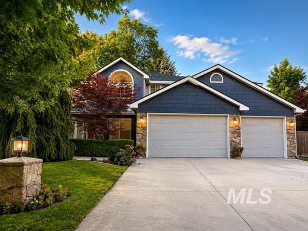 731 E Ridge Dr, Eagle, ID 83616