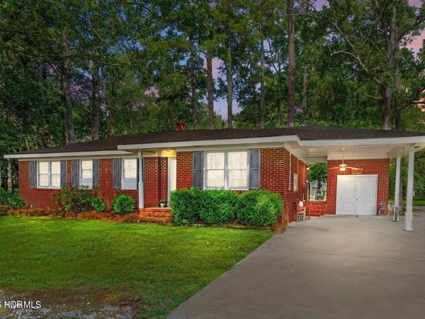 3286 N Nc 122 S, Pinetops, NC 27864