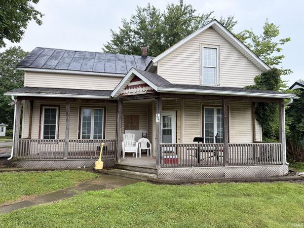 201 N Franklin Street, Mentone, IN 46539