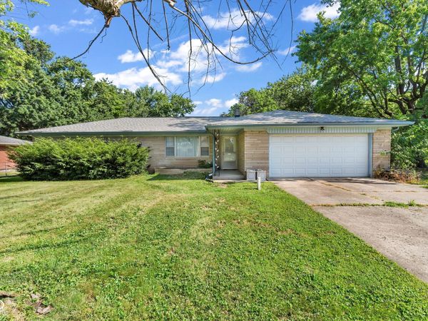 7222 Maple Drive, Avon, IN 46123