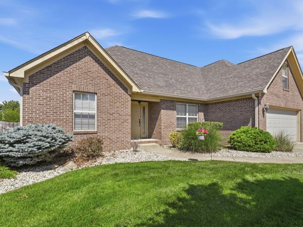 2946 S Colton Road, New Palestine, IN 46163