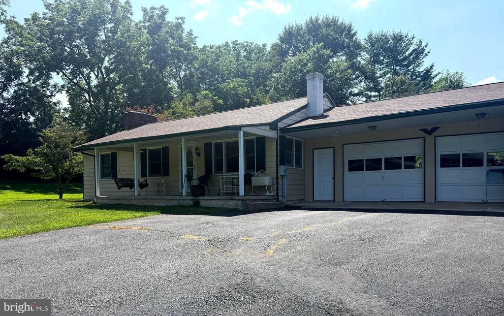 209 HILL ROAD, ELVERSON, PA 19520