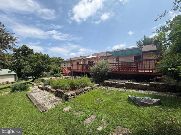 209 HILL ROAD , ELVERSON, PA 19520