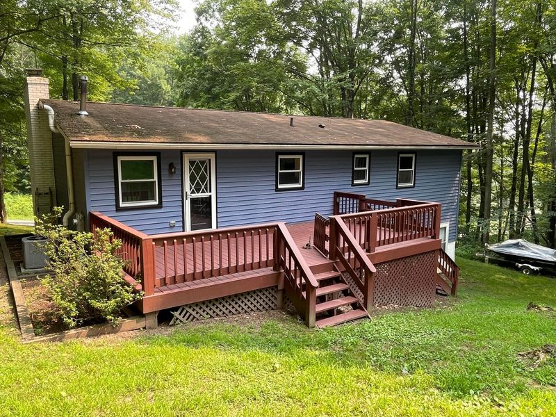 439 Grand Valley Drive, Howard, OH 43028 Photo 2