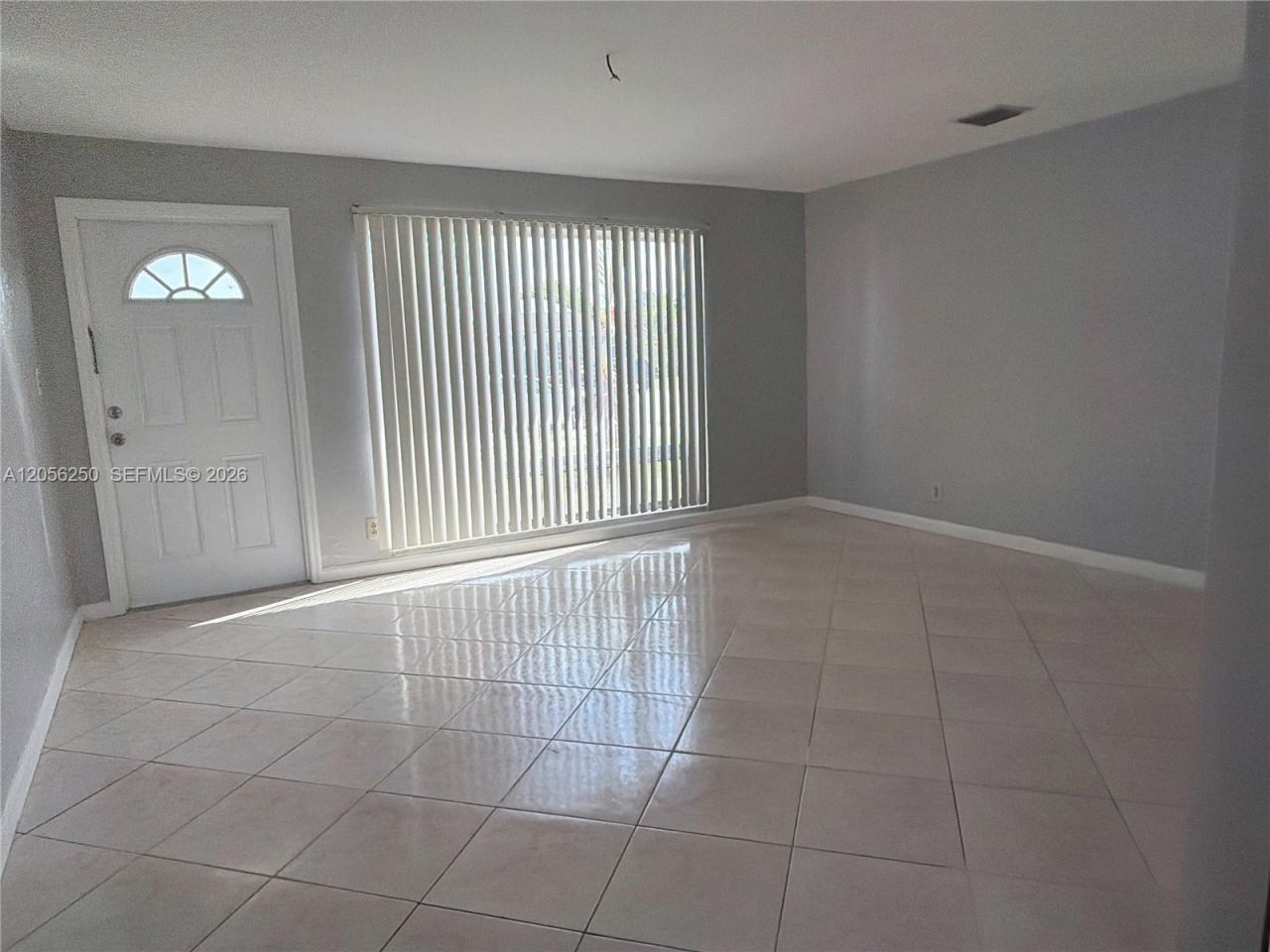 4940 SW 18th St , Fort Lauderdale, FL 33317 Photo
