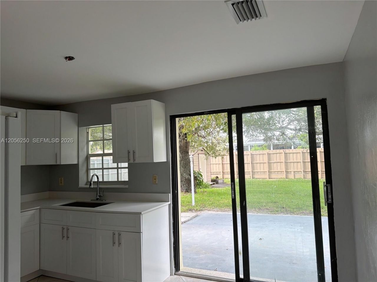 4940 SW 18th St , Fort Lauderdale, FL 33317 Photo