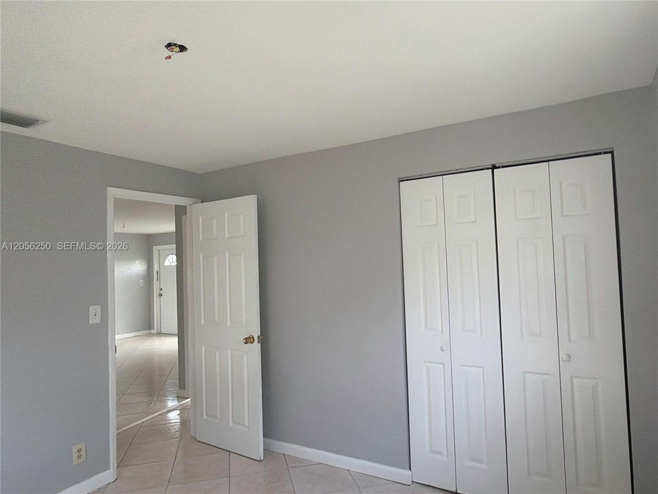 4940 SW 18th St , Fort Lauderdale, FL 33317 Photo