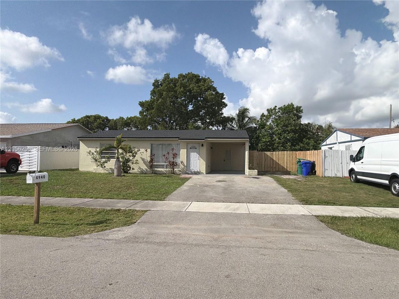 4940 SW 18th St , Fort Lauderdale, FL 33317 Photo