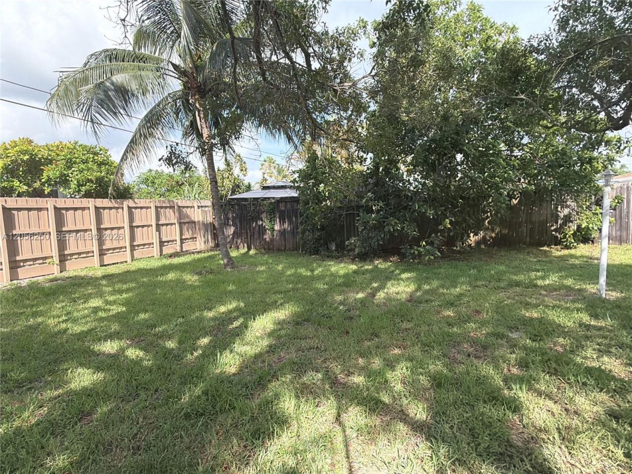 4940 SW 18th St , Fort Lauderdale, FL 33317 Photo
