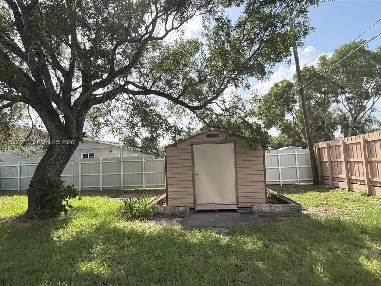 4940 SW 18th St , Fort Lauderdale, FL 33317 Photo